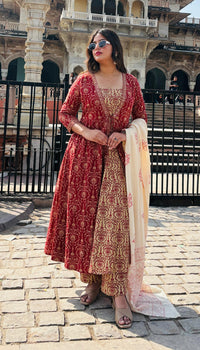 Zarqa Royal Red Anarkali